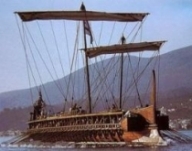 La trirme athnienne